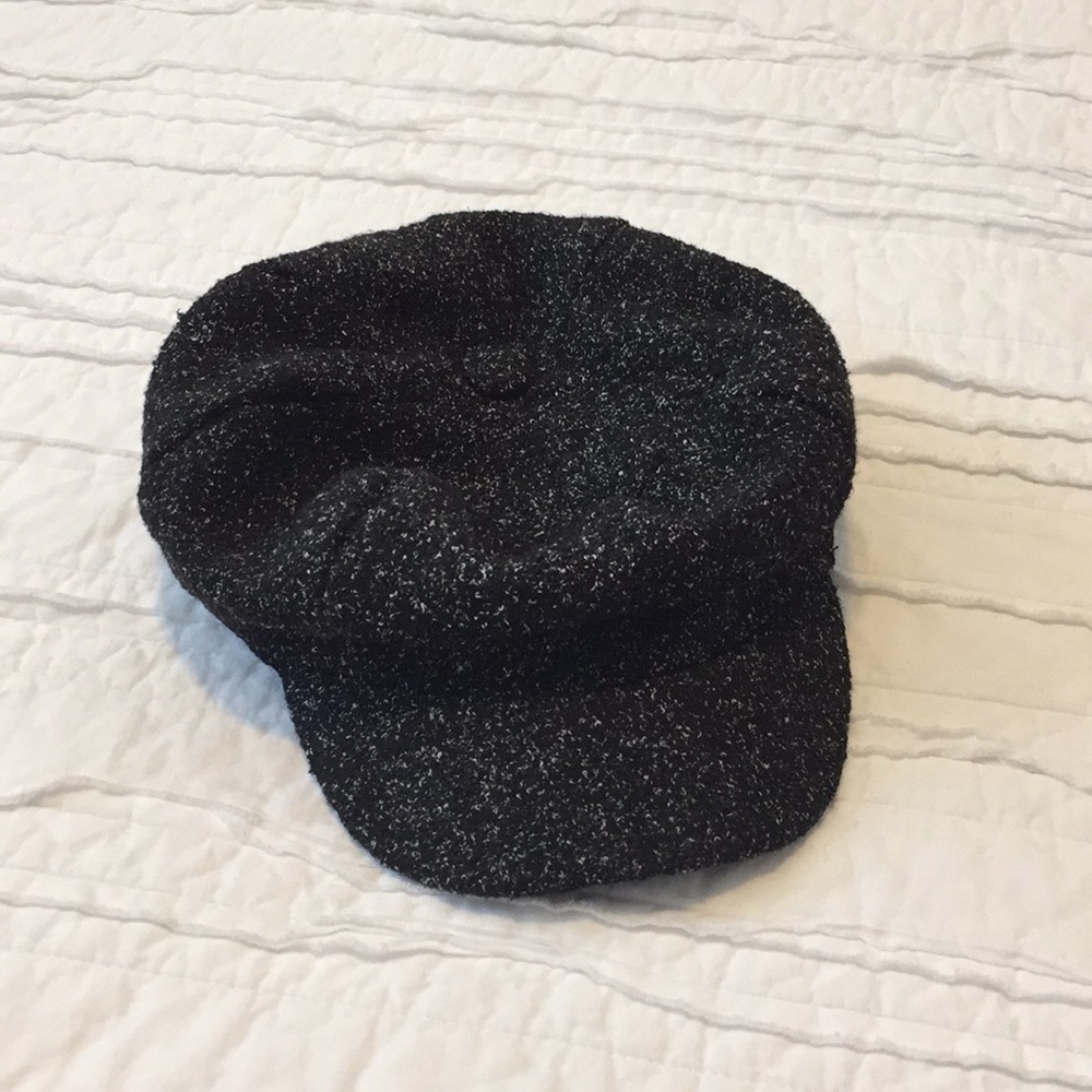 Black + White Hat